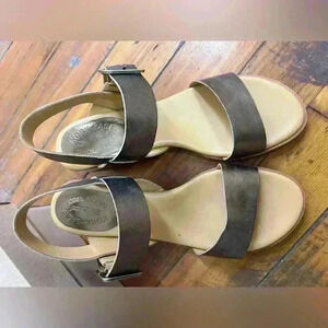 NEW KORK EASE SPEKE SLINGBACK SANDAL IN BRONZE METALLIC LEATHER SIZE 11